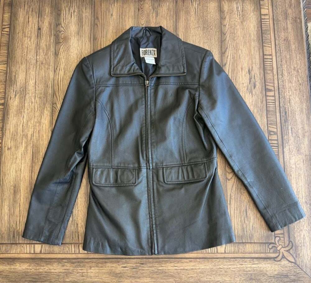 Forenza Vintage Black Genuine Leather Zip-Up Jacket Size 6